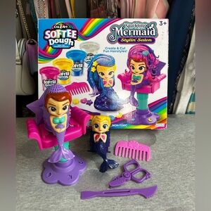 5 for $15! Cra-Z-Art Sparkling Mermaid Salon Kit